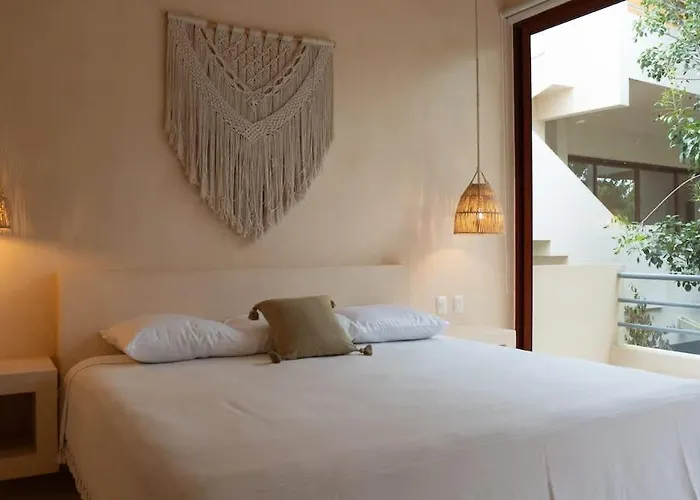 Exclusive 3br Sky Penthouse With Private Rooftop Pool