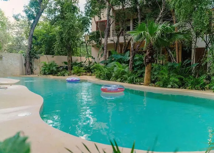 Exclusive 3br Sky Penthouse With Private Rooftop Pool Holiday home